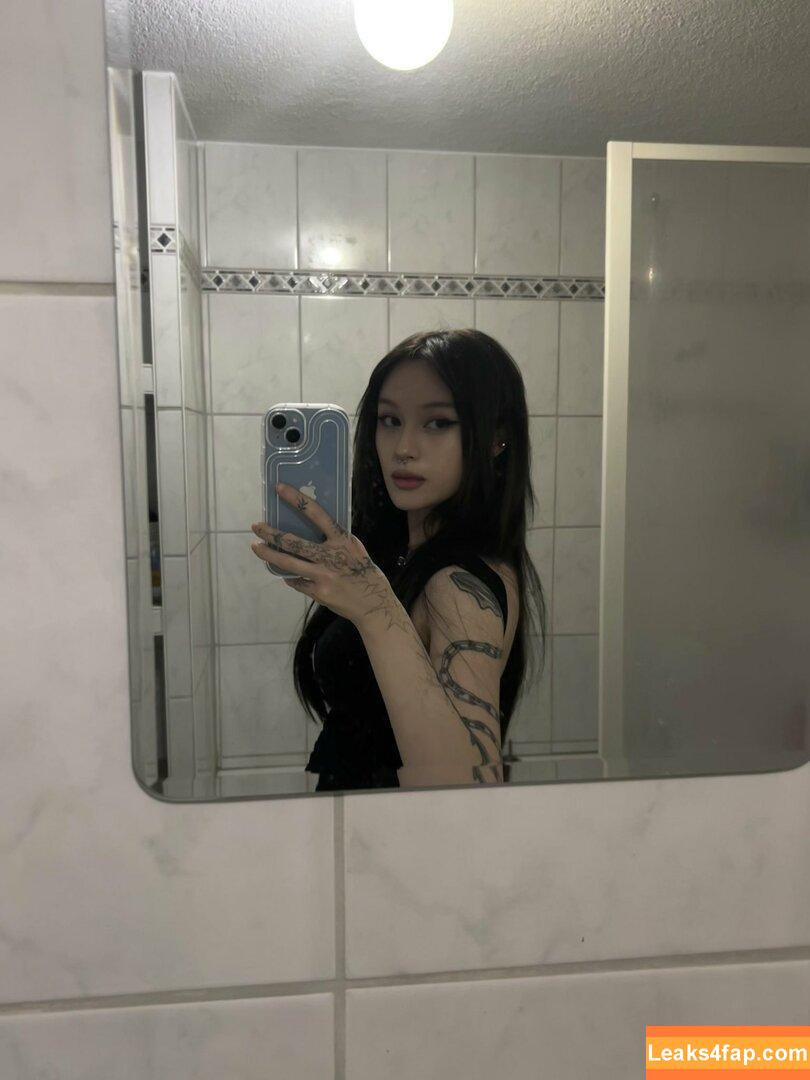 JadeyAnh / ja.dey / vylerria leaked photo photo #0056