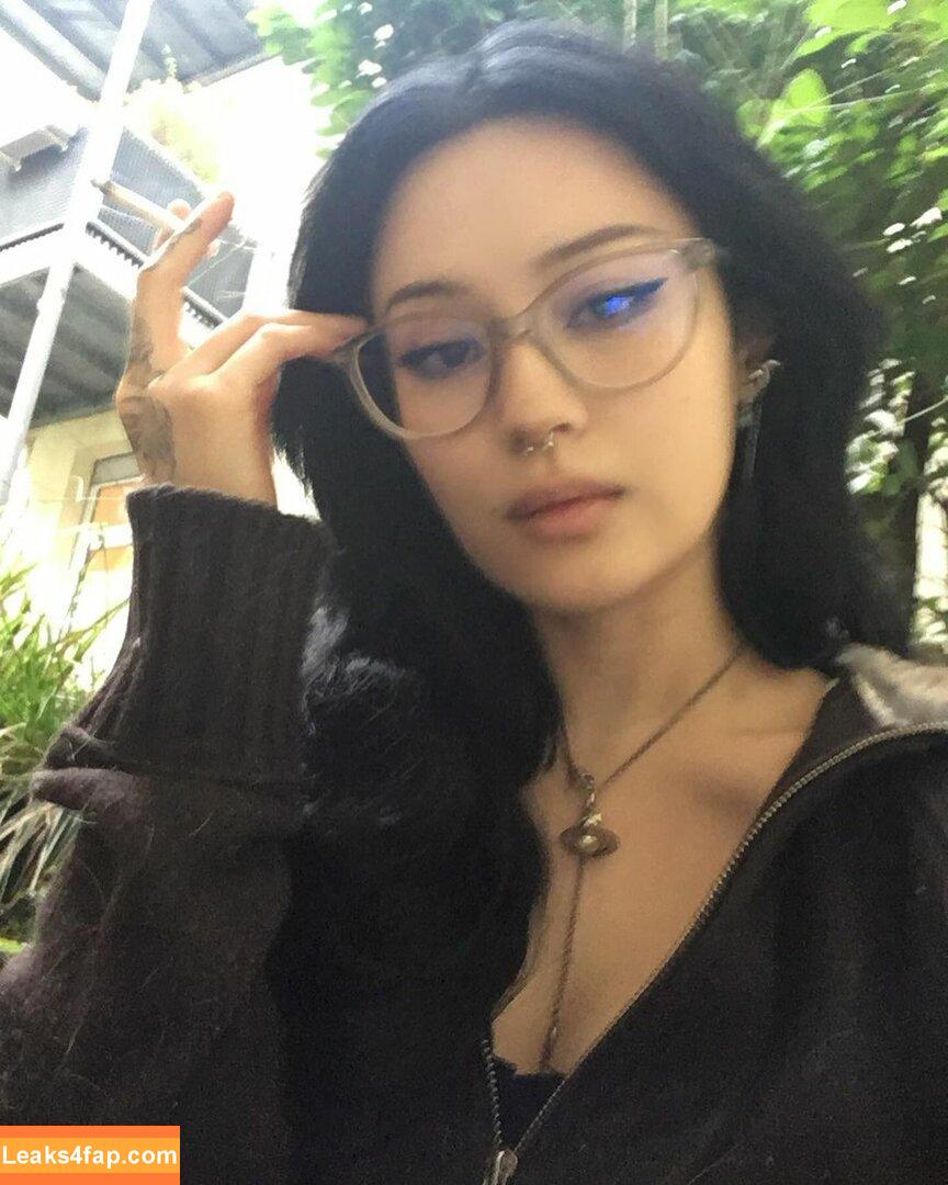 JadeyAnh / ja.dey / vylerria leaked photo photo #0064