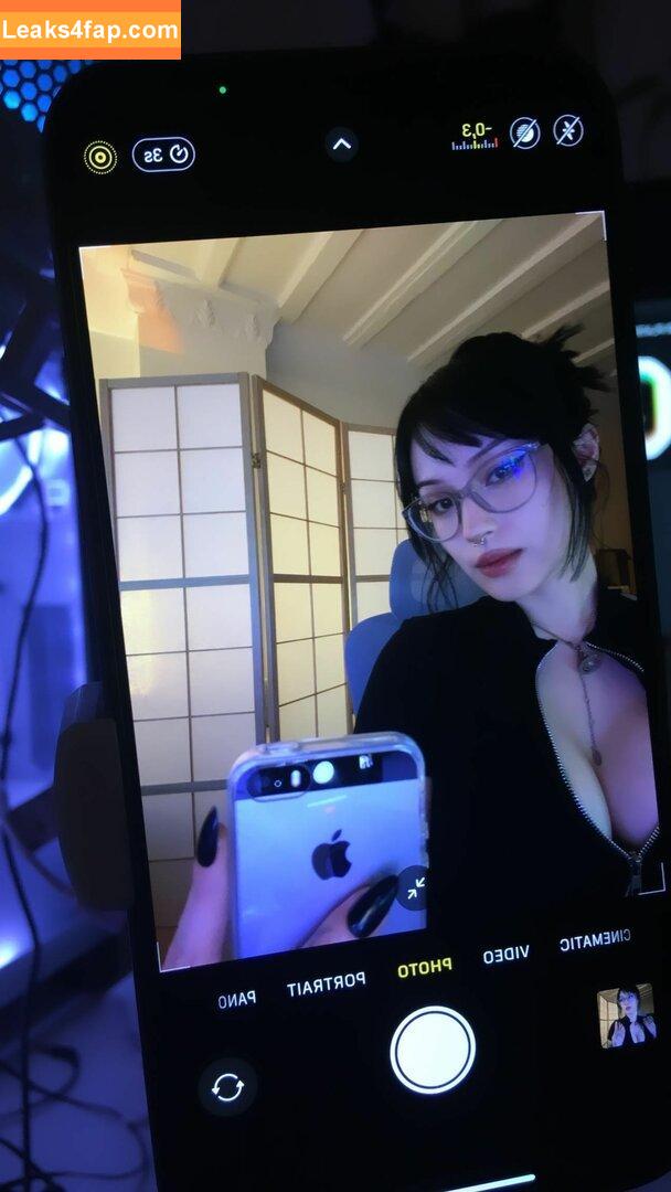 JadeyAnh / ja.dey / vylerria leaked photo photo #0072