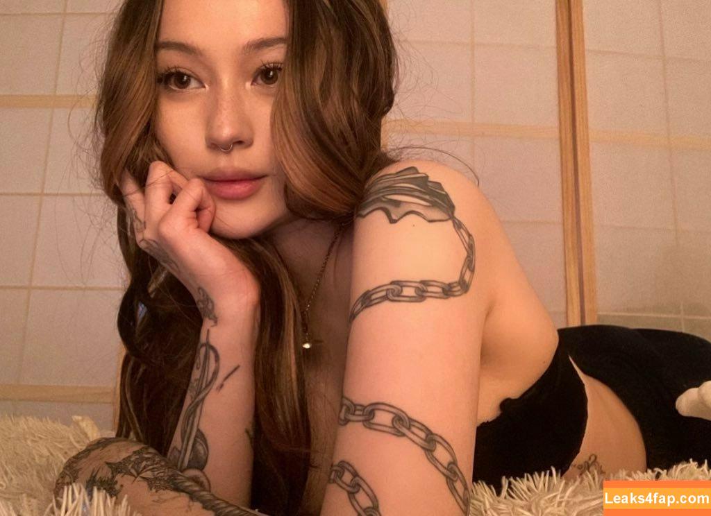 JadeyAnh / ja.dey / vylerria leaked photo photo #0116