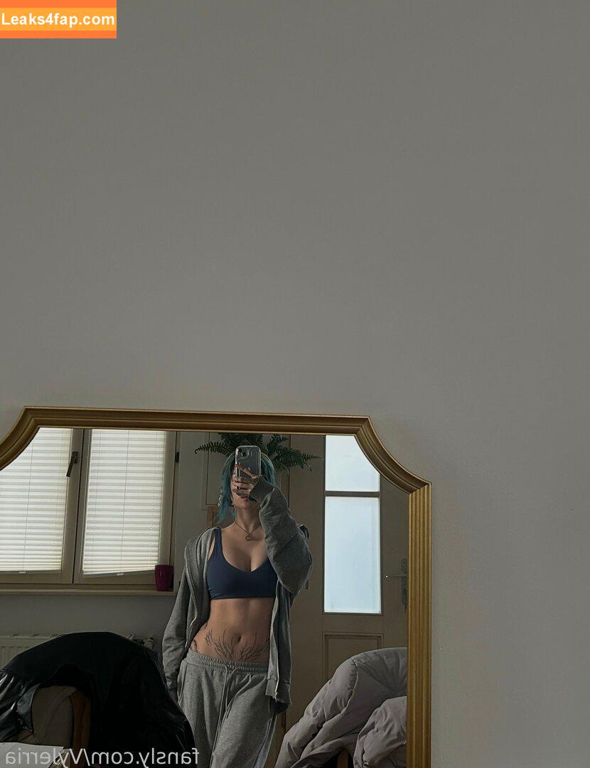 JadeyAnh / ja.dey / vylerria leaked photo photo #0126