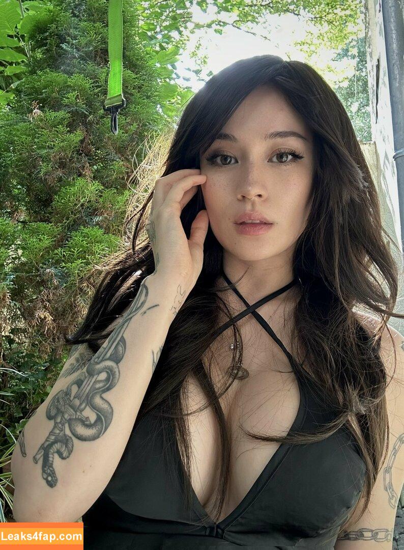 JadeyAnh / ja.dey / vylerria leaked photo photo #0229