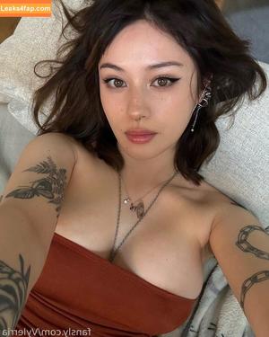JadeyAnh photo #0178