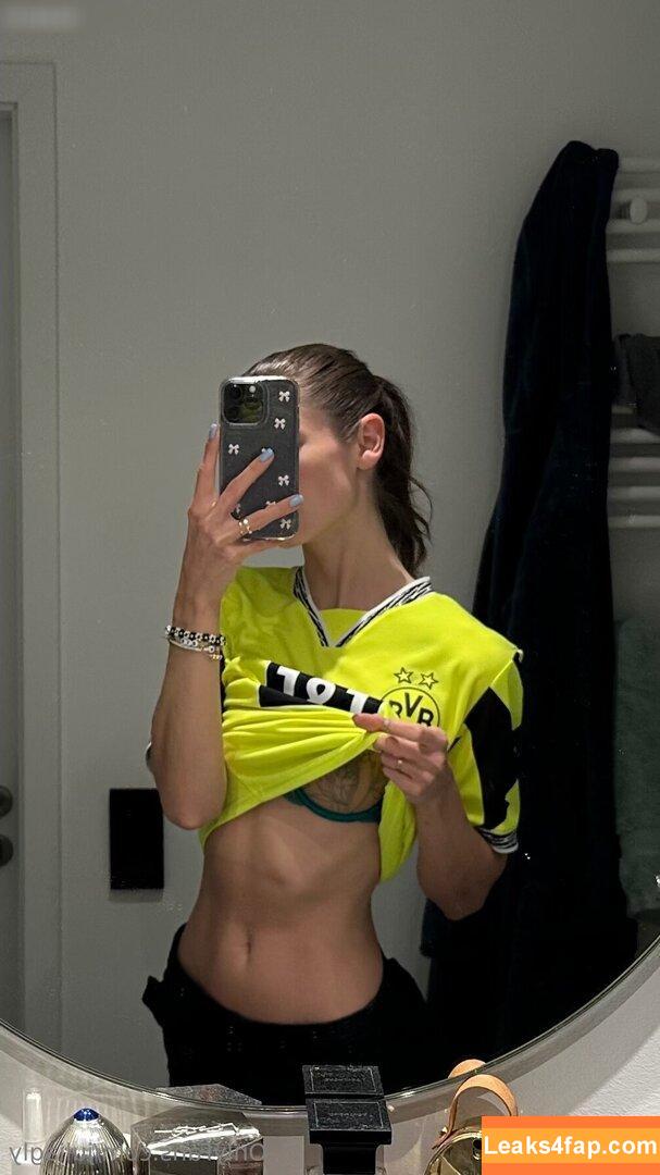 juliagly /  leaked photo photo #0004