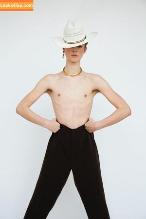 KJ Johnson photo #0011