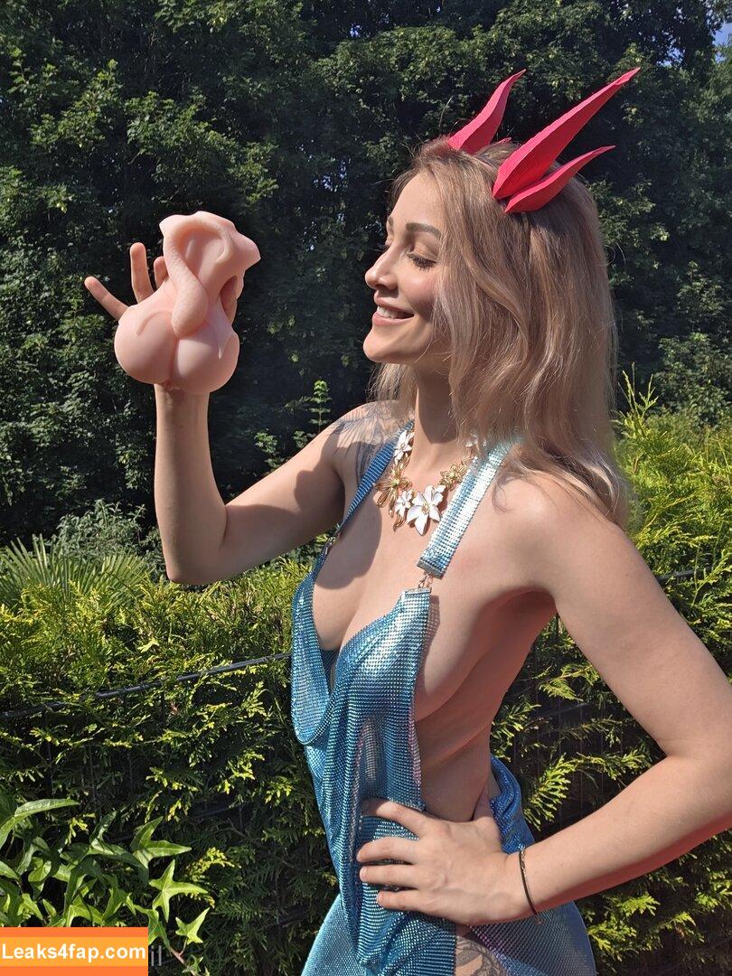 Lien Sue / liensue / liensue.cosplay / liiensue leaked photo photo #0011