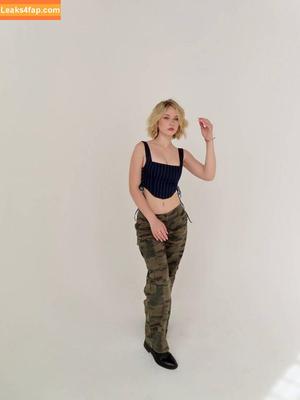 Lily Brooks O’Briant photo #0086