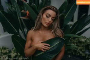 Mandy Sacs photo #0001
