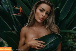 Mandy Sacs photo #0002