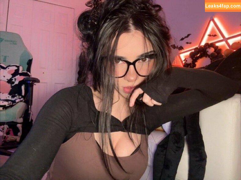 Oxythoughtin / Avivasofia / Misopacketbae leaked photo photo #0108