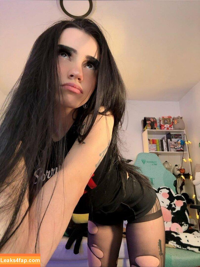 Oxythoughtin / Avivasofia / Misopacketbae leaked photo photo #0117