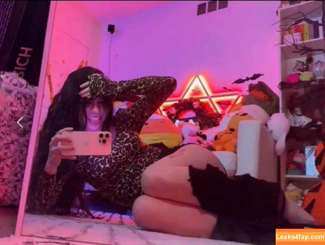 Oxythoughtin / Avivasofia / Misopacketbae leaked photo photo #0128