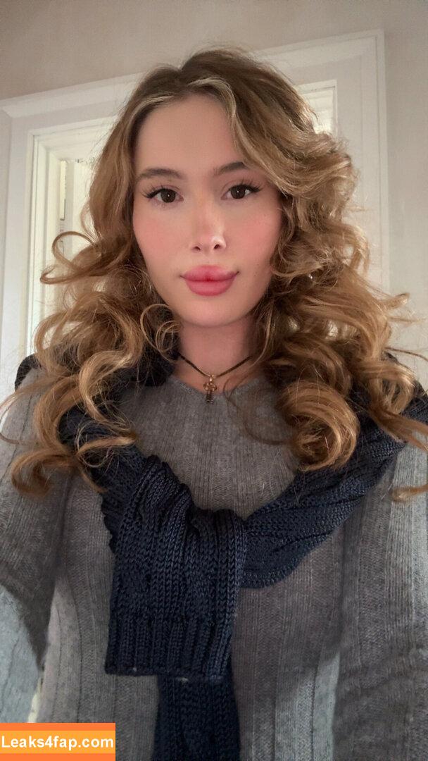 porcelaingoirl /  leaked photo photo #0119