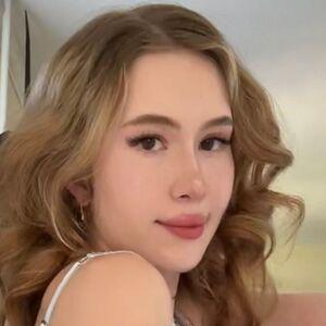 porcelaingoirl photo #0003