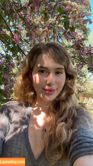 porcelaingoirl photo #0148