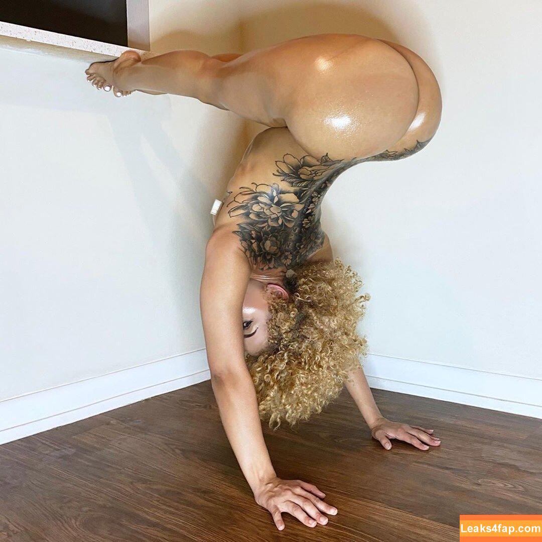 rachelfit_ / rachelfit__ leaked photo photo #0015