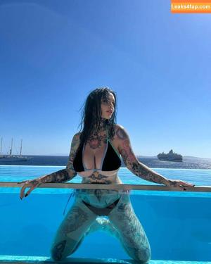 Riae photo #0101