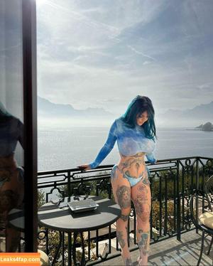 Riae photo #0703