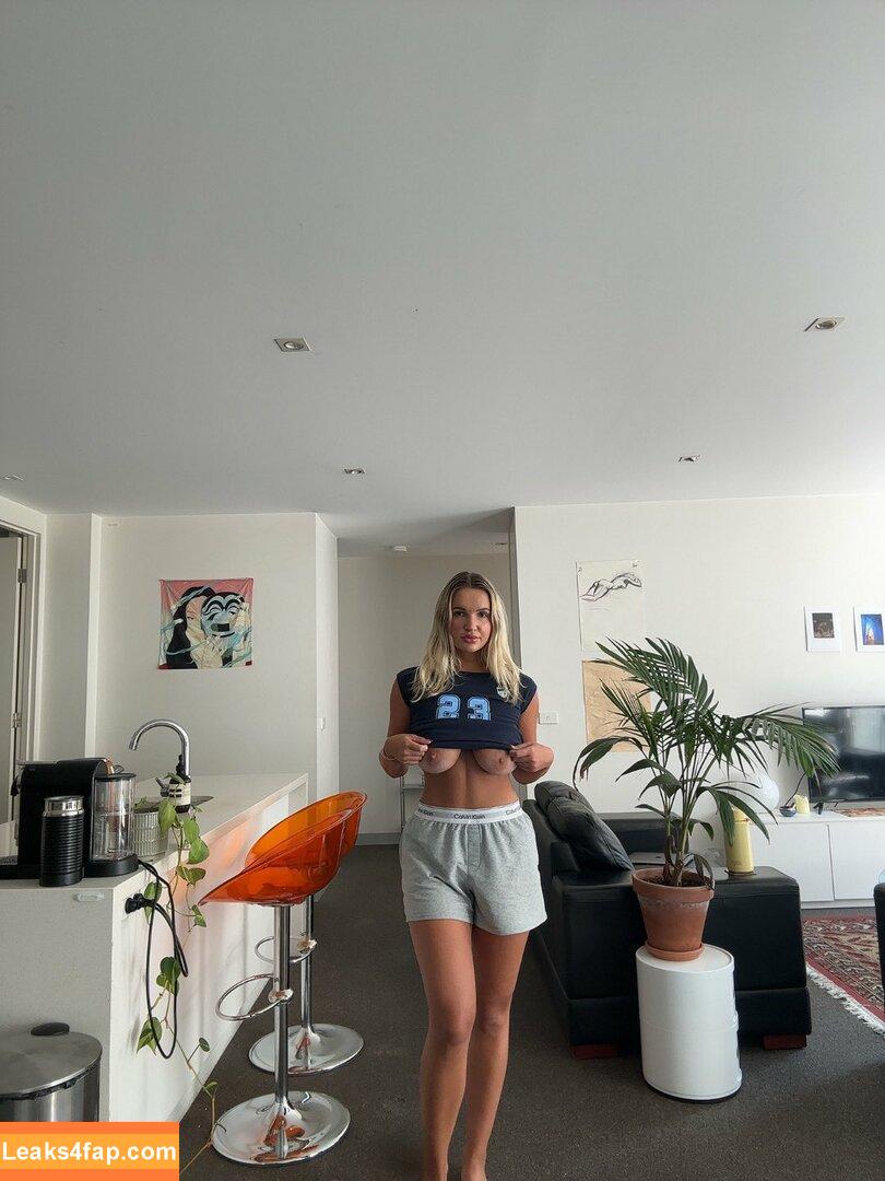 Victoria Campbell / realpeachycheeks / victoria.campbell leaked photo photo #0019