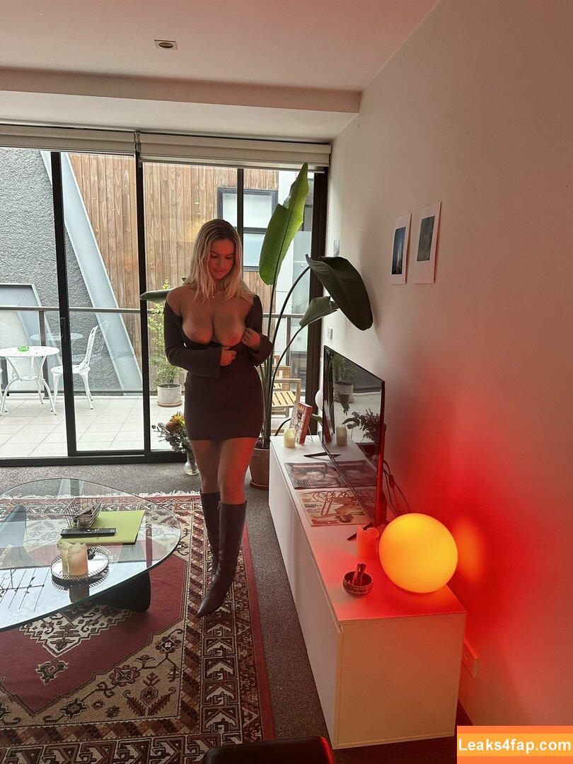 Victoria Campbell / realpeachycheeks / victoria.campbell leaked photo photo #0022
