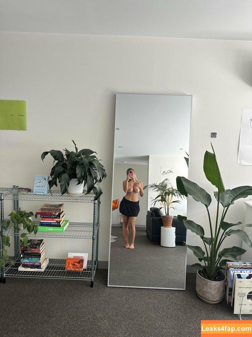 Victoria Campbell / realpeachycheeks / victoria.campbell leaked photo photo #0028