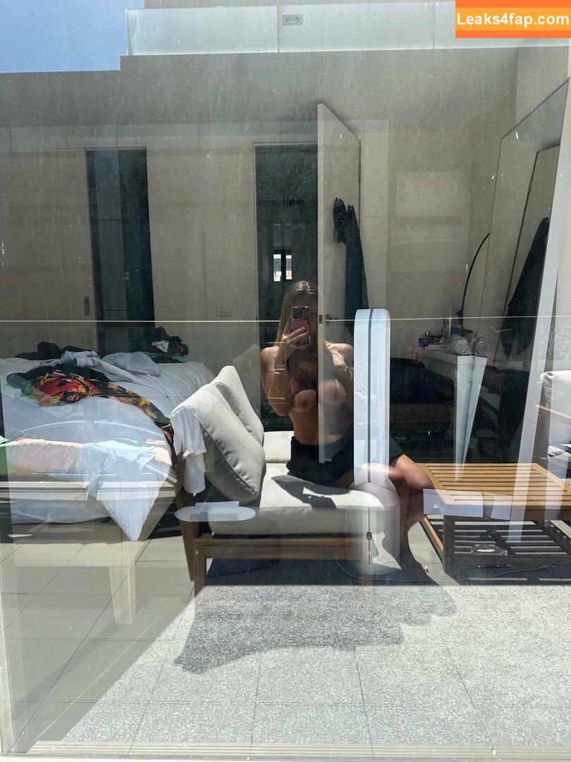Victoria Campbell / realpeachycheeks / victoria.campbell leaked photo photo #0030