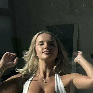 Victoria Campbell photo #0007