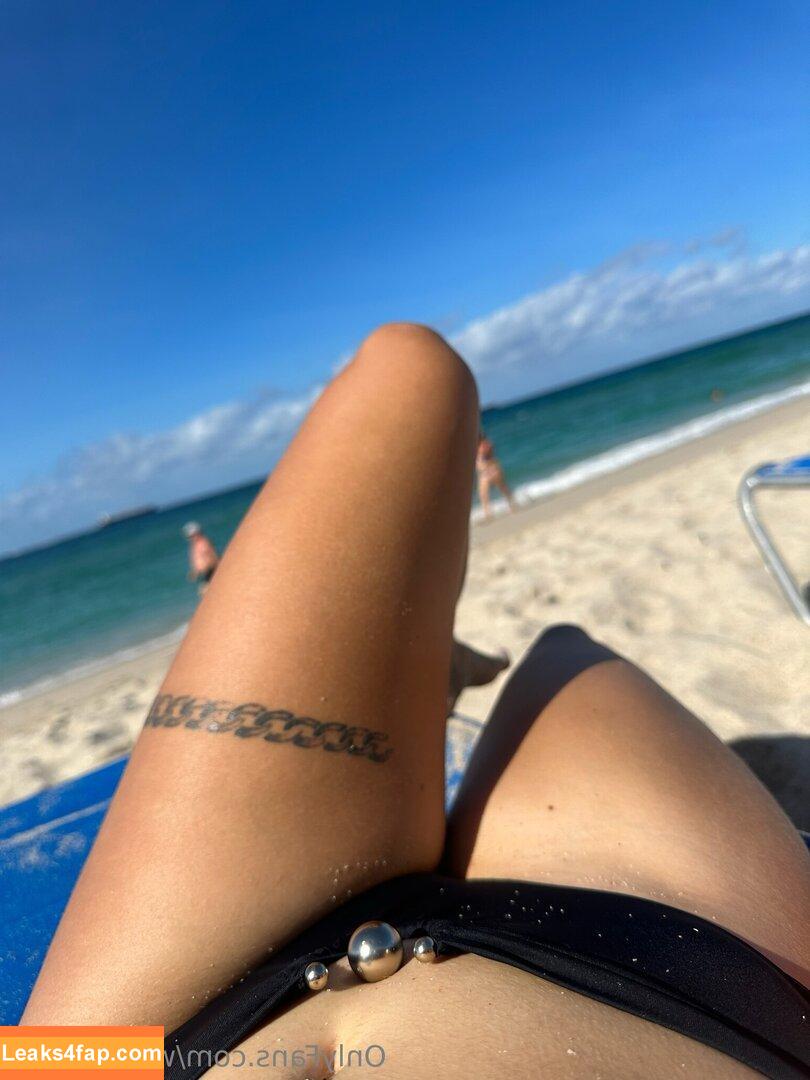 woahhvicky / woahvicky leaked photo photo #0001