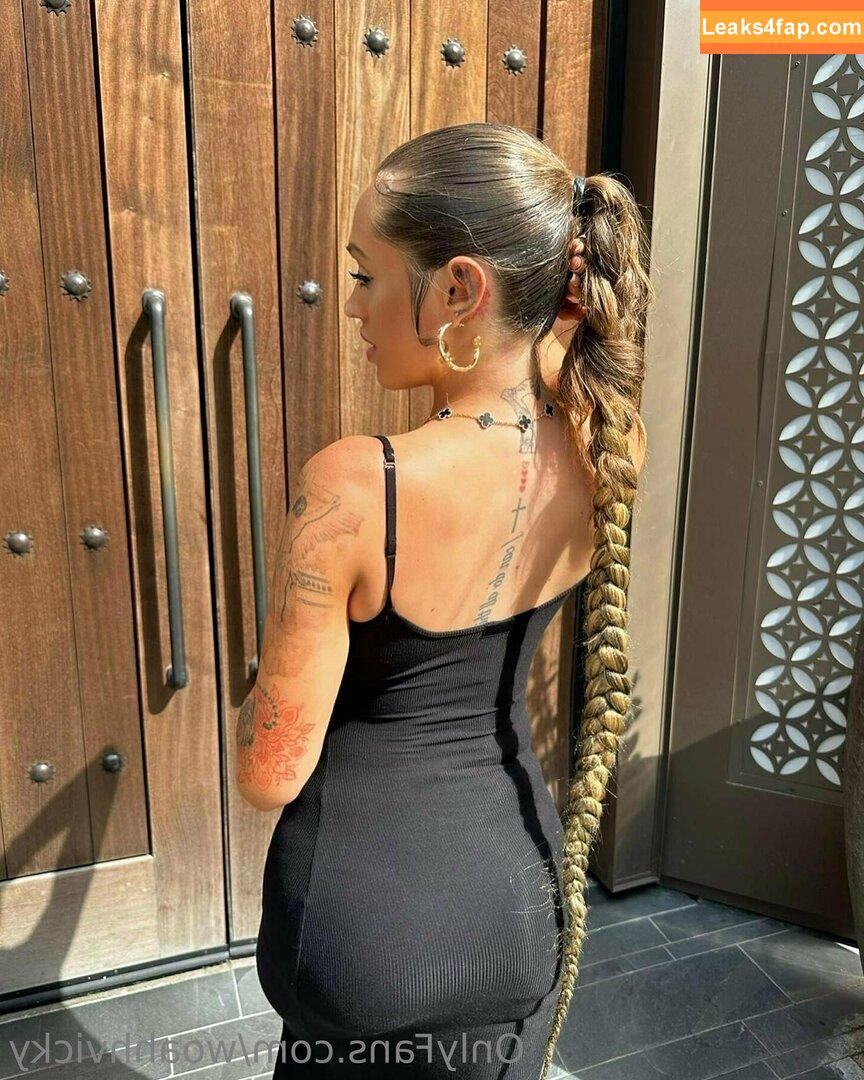 woahhvicky / woahvicky leaked photo photo #0021