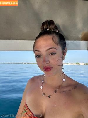 woahhvicky фото #0005