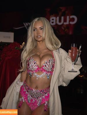 Lindsey Pelas photo #0037