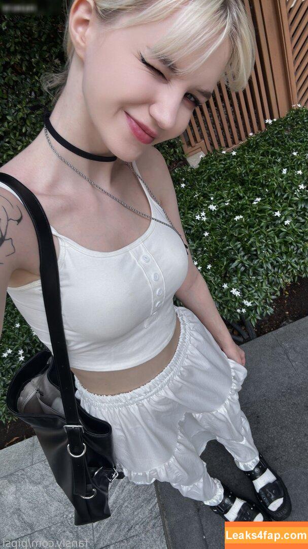 125006 /  leaked photo photo #1586