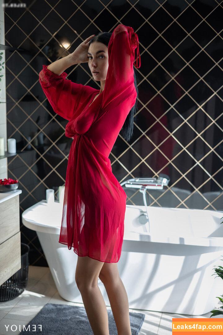 125006 /  слитое фото фото #2680