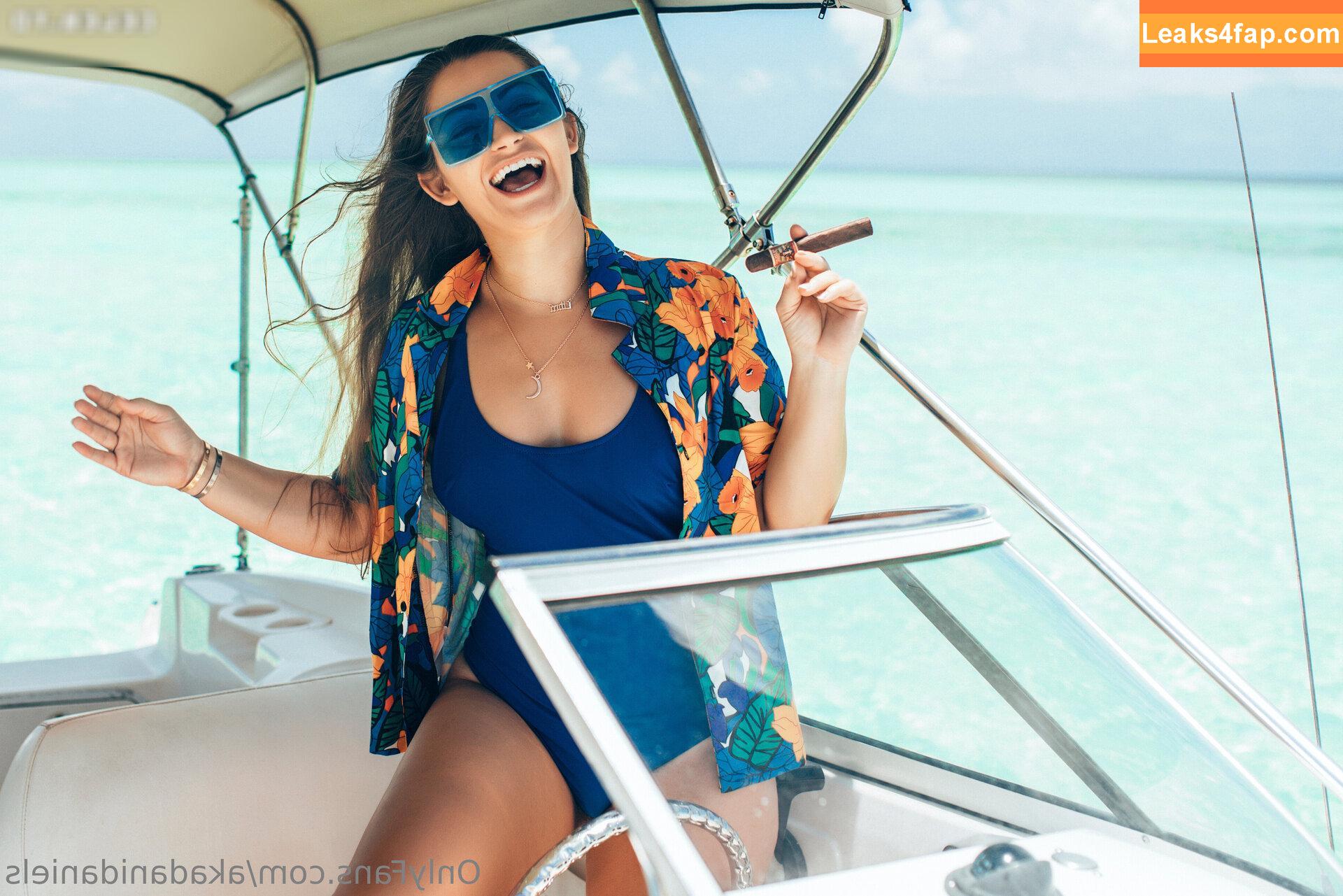 1279 /  leaked photo photo #9208