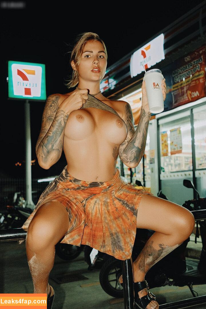 1279 /  leaked photo photo #9389