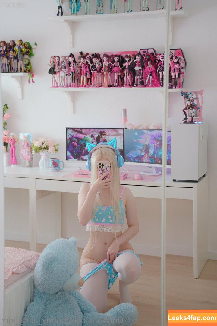 1279 /  слитое фото фото #10012