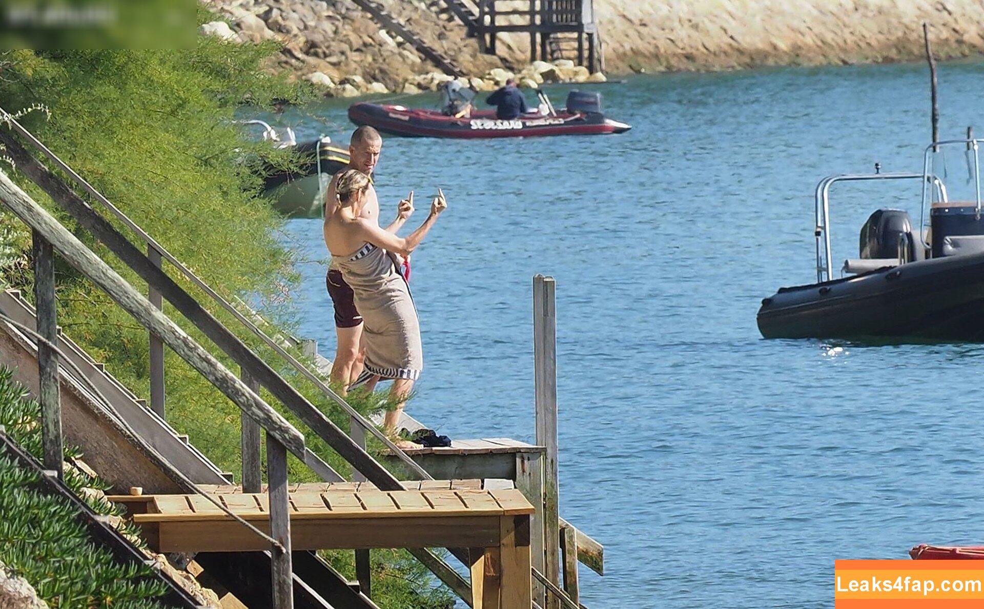 1279 /  leaked photo photo #11013