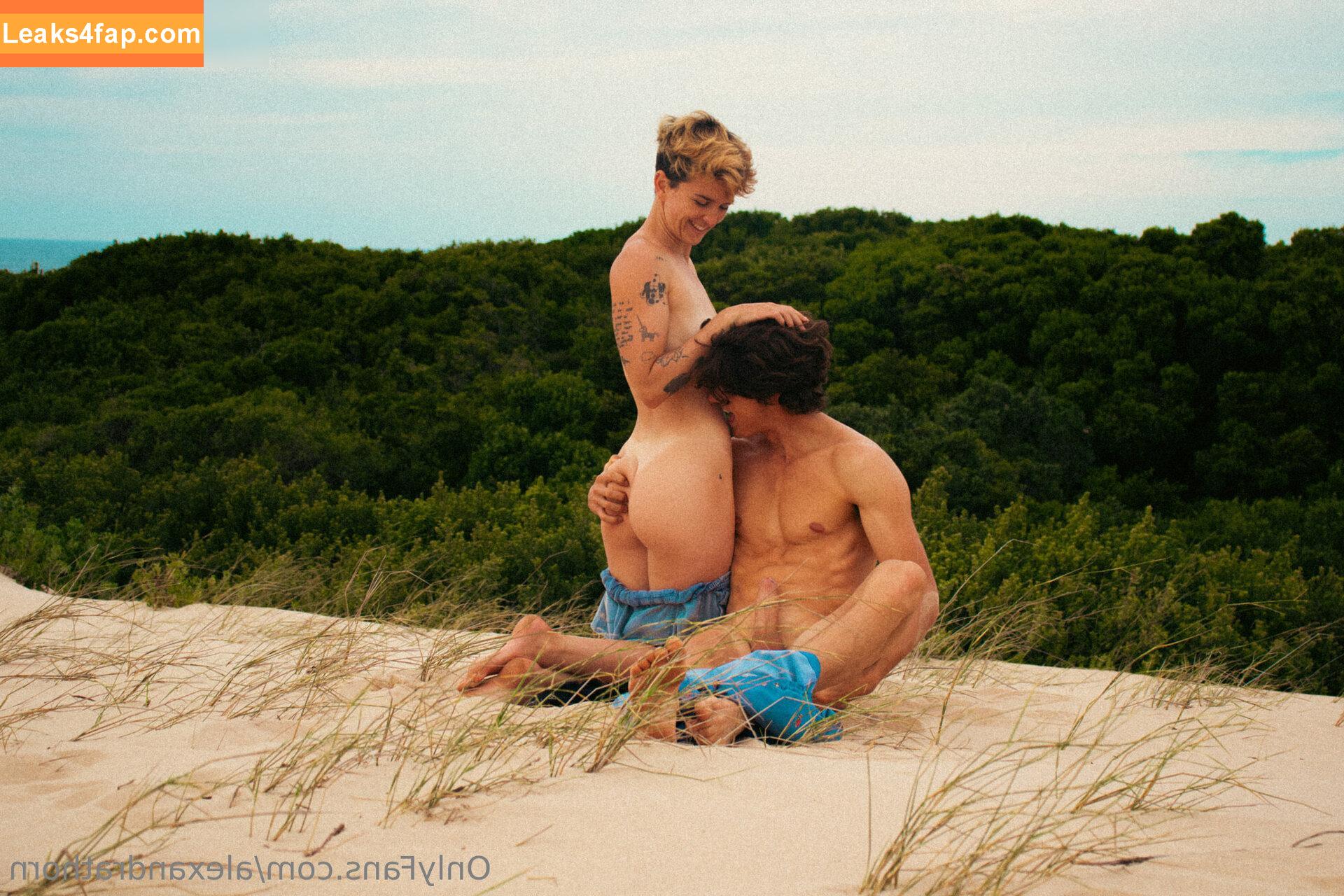 1279 /  leaked photo photo #3835
