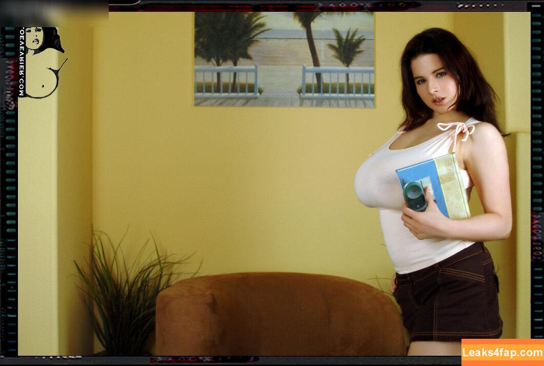 1279 /  leaked photo photo #8249