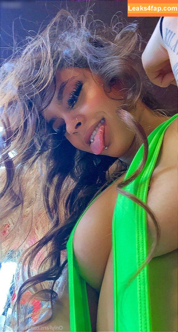 1279 /  leaked photo photo #8701