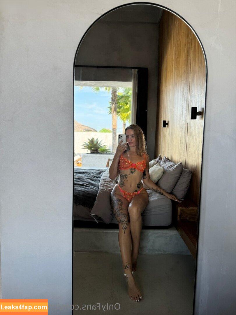 Adriana Eilers /  слитое фото фото #0041