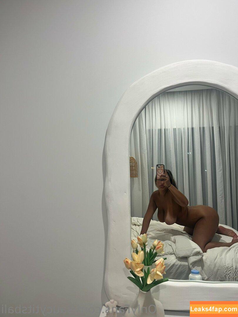 Alanna Pow / alannapow / saucytitsbali leaked photo photo #0083