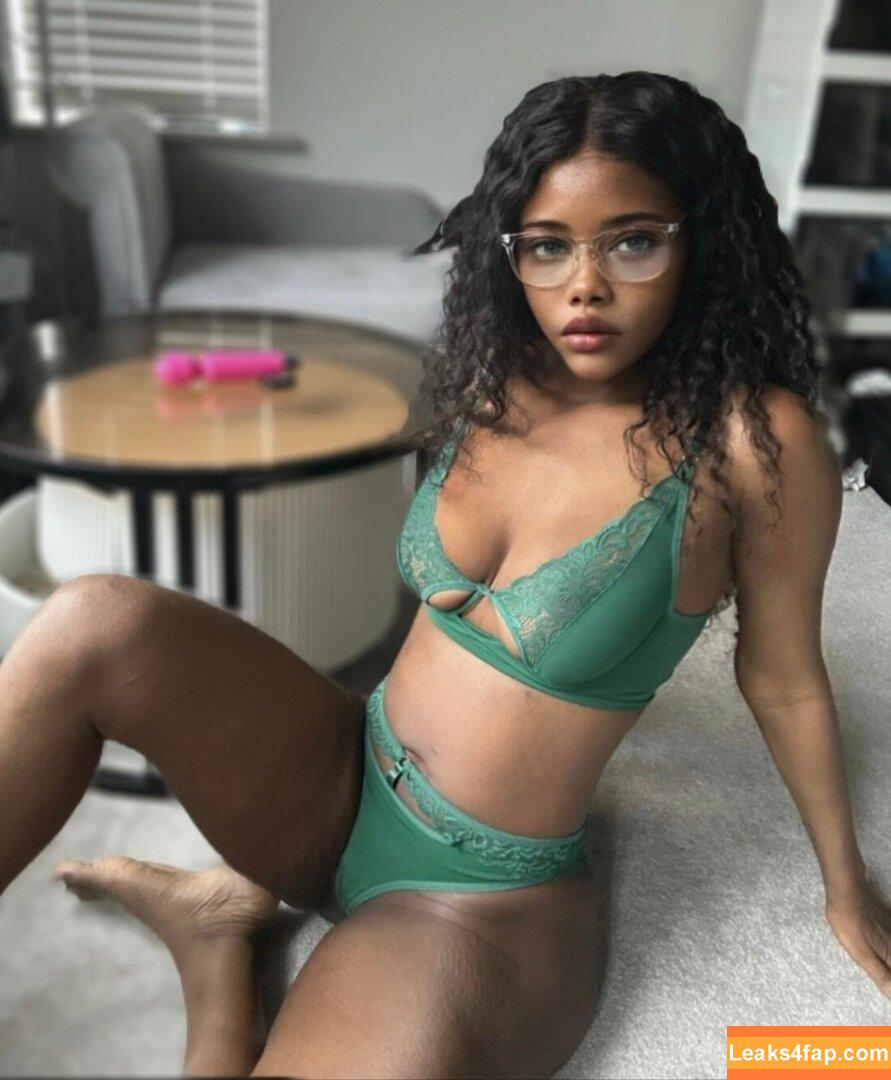 belleafterdark /  leaked photo photo #0013