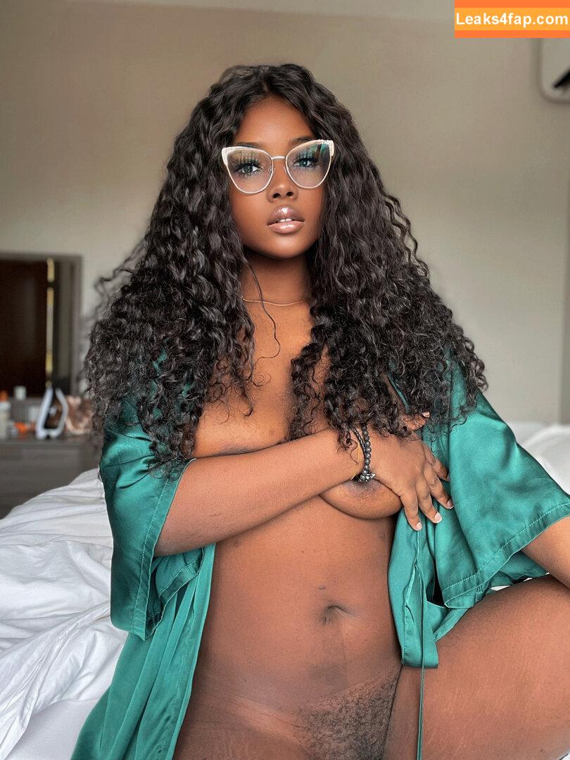 belleafterdark /  leaked photo photo #0021