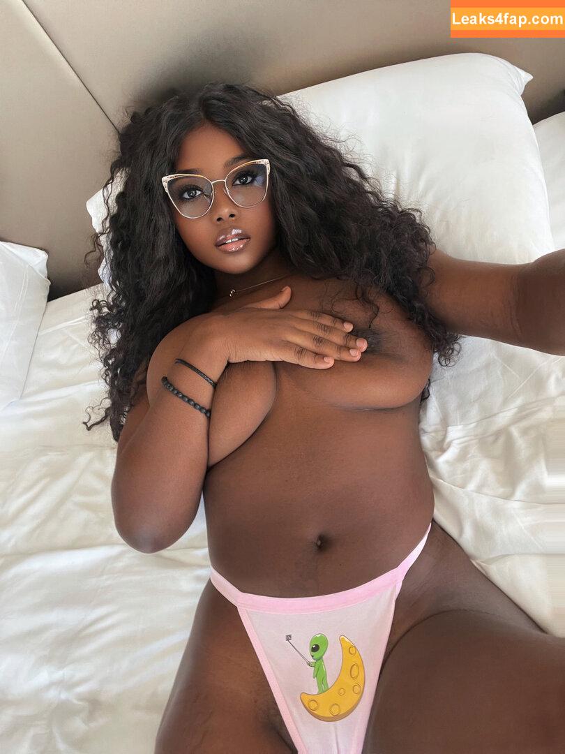 belleafterdark /  leaked photo photo #0037