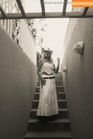 Christina Reeder photo #0007