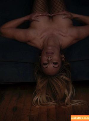 Christina Reeder photo #0014