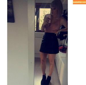Elise Christie photo #0012