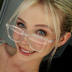 Emma Louise photo #0007