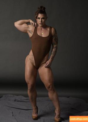 Kortney Olson photo #0020